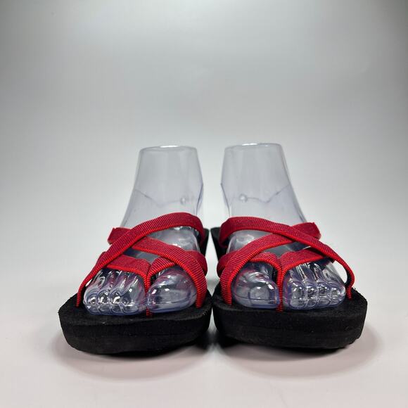 Teva Mush Mandalyn Wedge 2 Red Black Comfort Slip On Thong Sandal Women's Size 7 - Picture 2 of 10